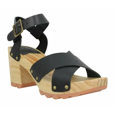 IraMira - sandalia negra con tacón de madera - vista tres cuartos