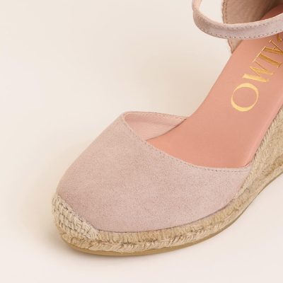 IraMira - Alpargata de cuña en color taupe, tacón de 5 cuerdas - detalle